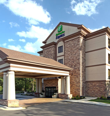 Holiday Inn Express Hotel & Sts Maumelle