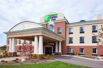 Holiday Inn Express Hotel & Suites