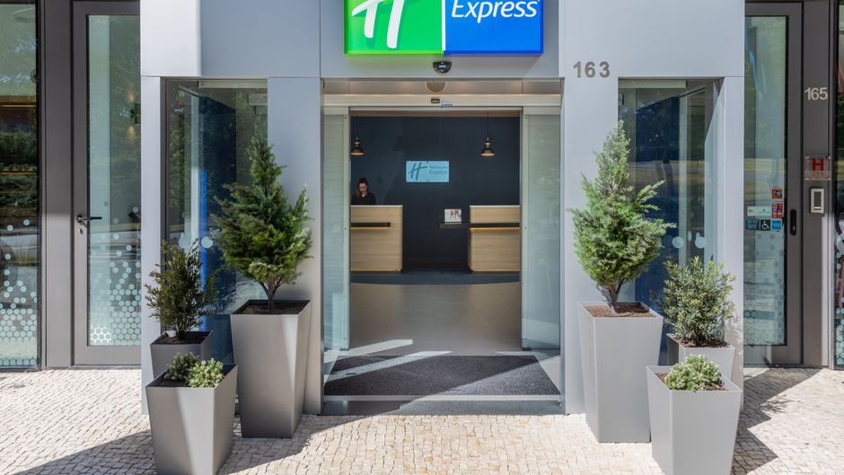 Holiday Inn Express Porto Exponor Exterior