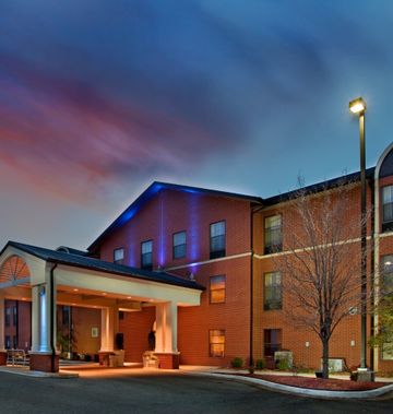 Holiday Inn Express & Suites Batesville