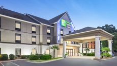 Holiday Inn Express & Suites Greenville