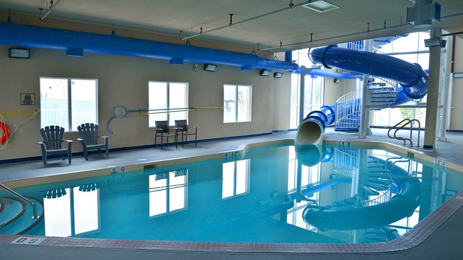 Holiday Inn Express Hinton Pool
