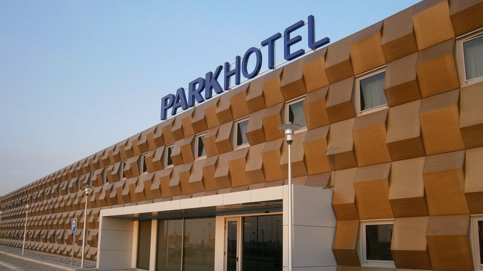 Park Hotel Porto Aeroporto Exterior