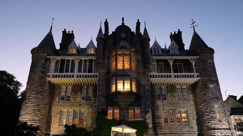 Chateau Rhianfa Exterior