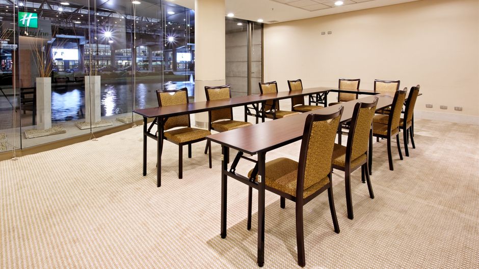 Holiday Inn Santiago Airport Meeting
