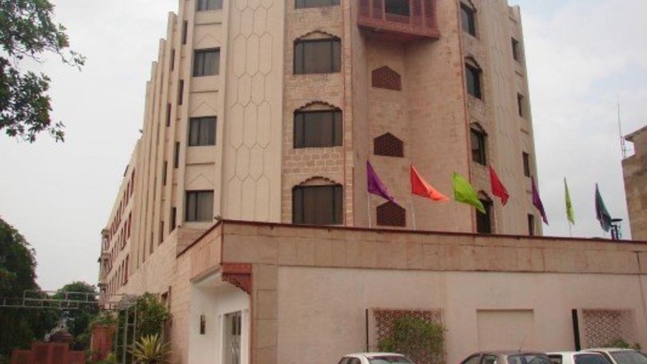 Hotel Mansingh Palace Exterior