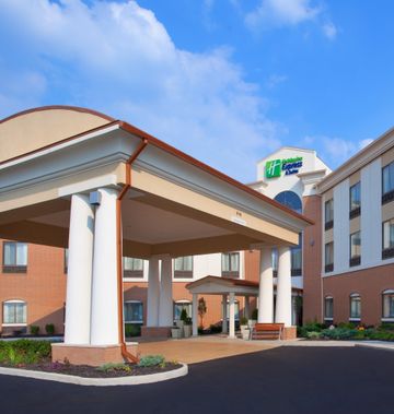 Holiday Inn Express/Stes Akron Reg Arpt