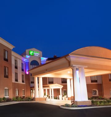Holiday Inn Express/Stes Akron Reg Arpt