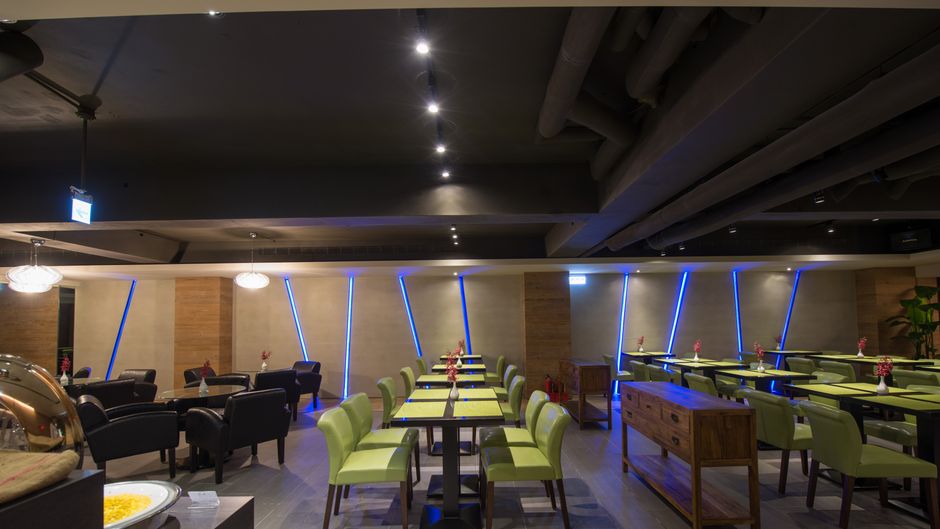Simple Plus Hotel Restaurant