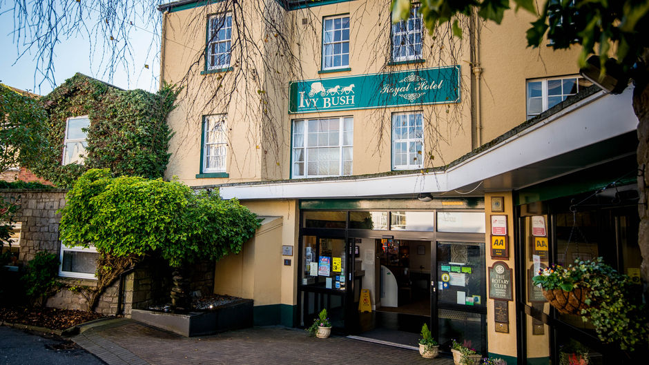 Ivy Bush Royal Hotel Exterior