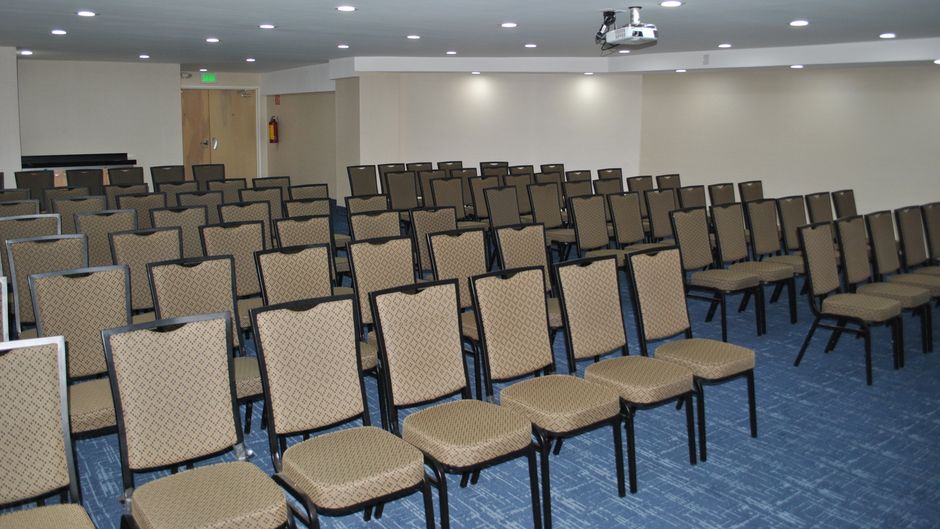 Holiday Inn Express Meeting