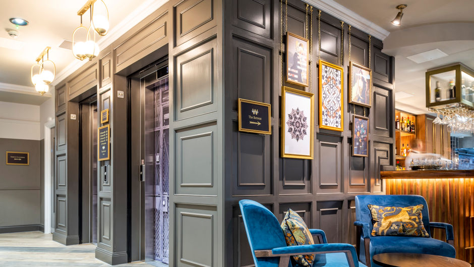 Hotel Indigo Chester Lobby