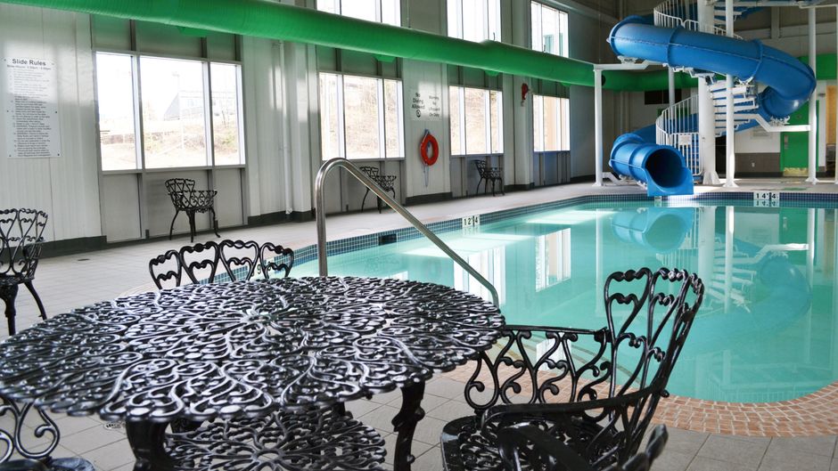 Holiday Inn Hinton Pool
