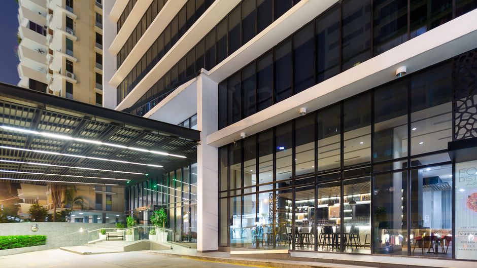 Holiday Inn Express Distrito Financiero Exterior