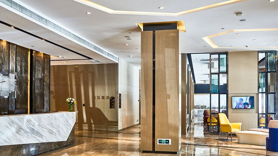 Holiday Inn Express Lhasa Potala Palace Lobby