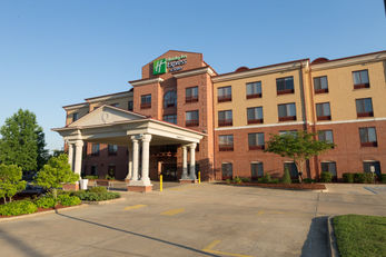 Holiday Inn Express Hotel & Suites