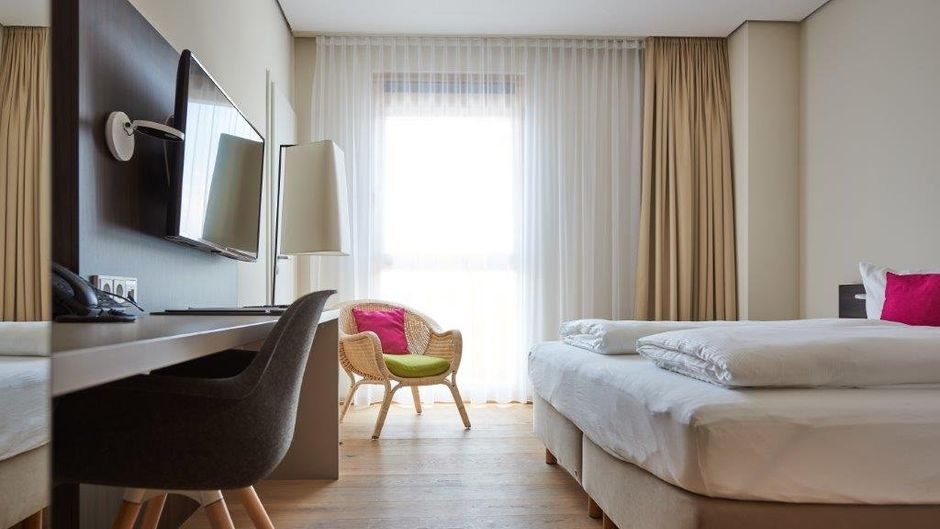 Hotel Calamus Room