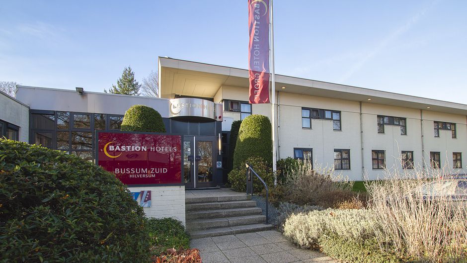 Bastion Hotel Exterior