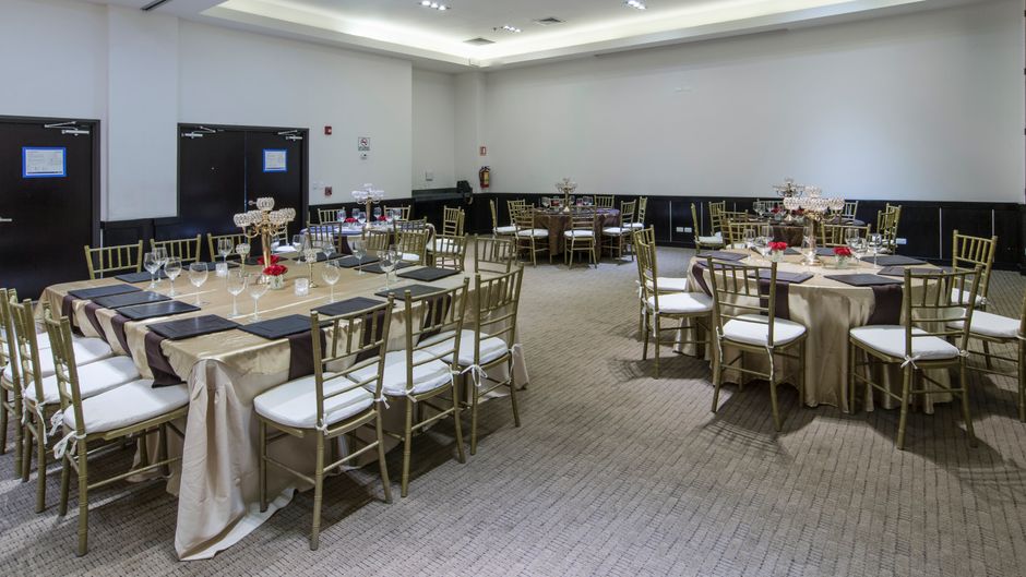 Holiday Inn Express Guaymas Ballroom