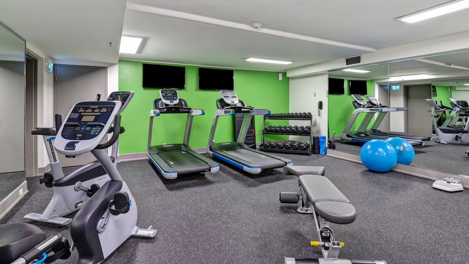 Holiday Inn Downtown Parliament Hill Health Club