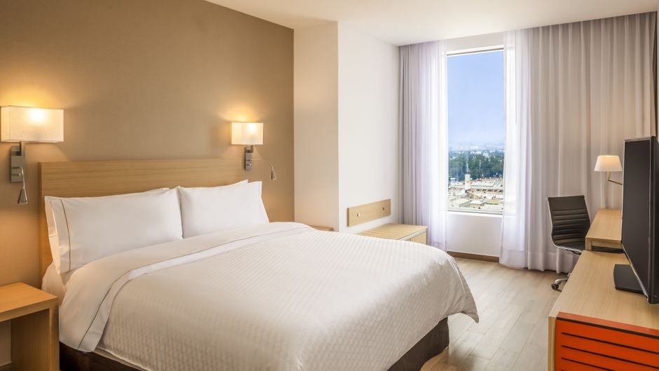 Fiesta Inn Parque Puebla Room