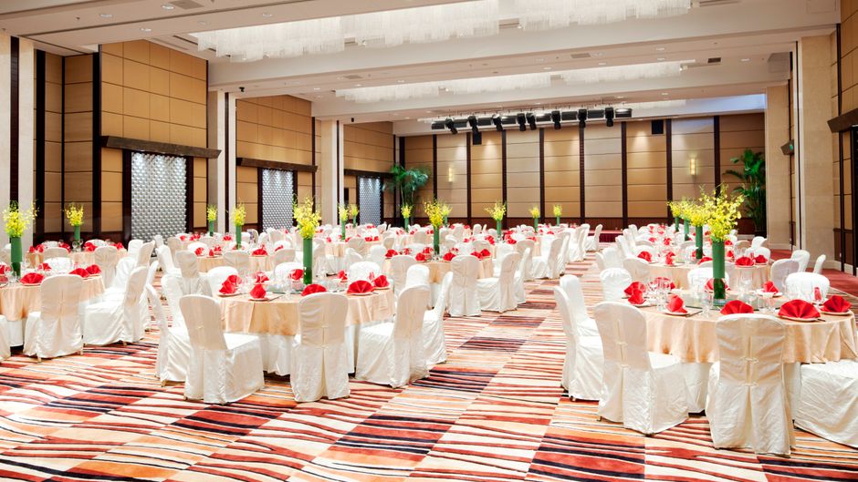 Crowne Plaza International Airport Ballroom