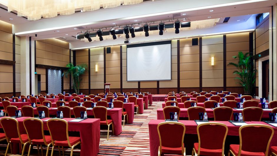 Crowne Plaza International Airport Meeting