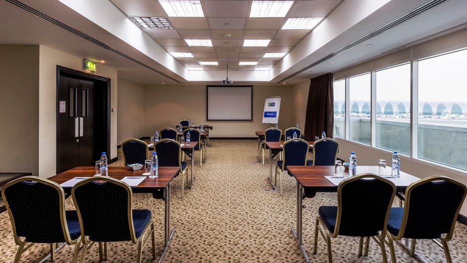 Dubai International Hotel Meeting