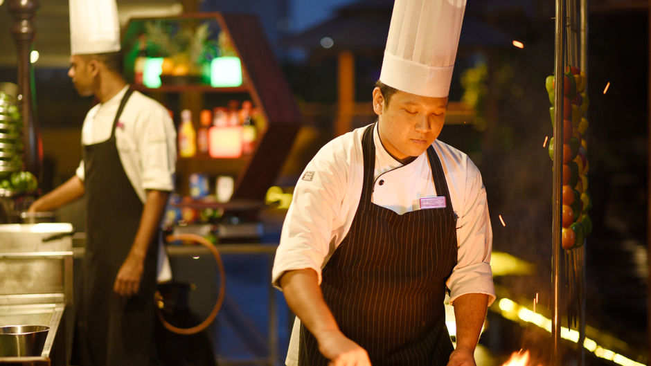 Crowne Plaza Kochi Restaurant
