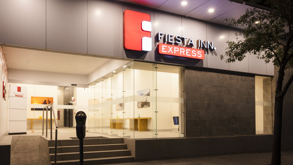 Fiesta Inn Express Monterrey Centro Exterior