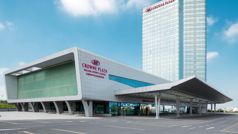 Crowne Plaza Dalian Sports Center Exterior