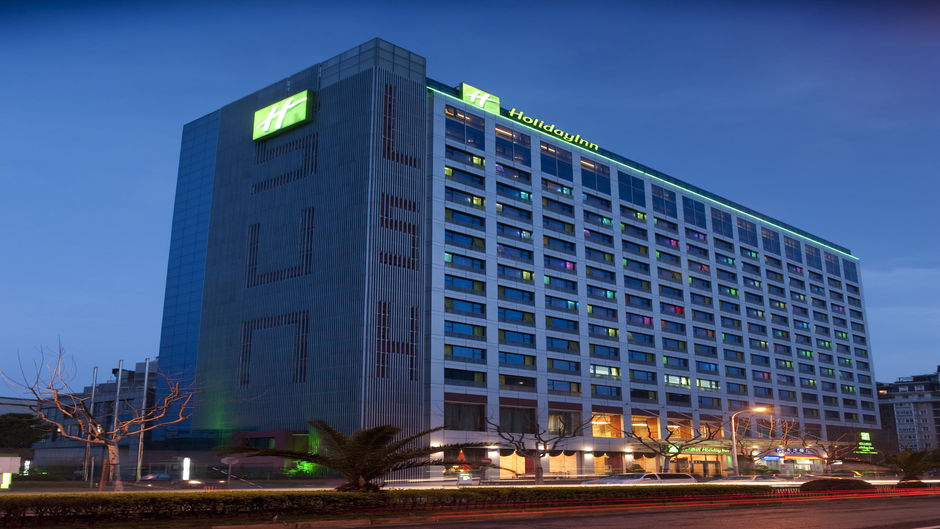Holiday Inn Shanghai Pudong Nanpu Exterior