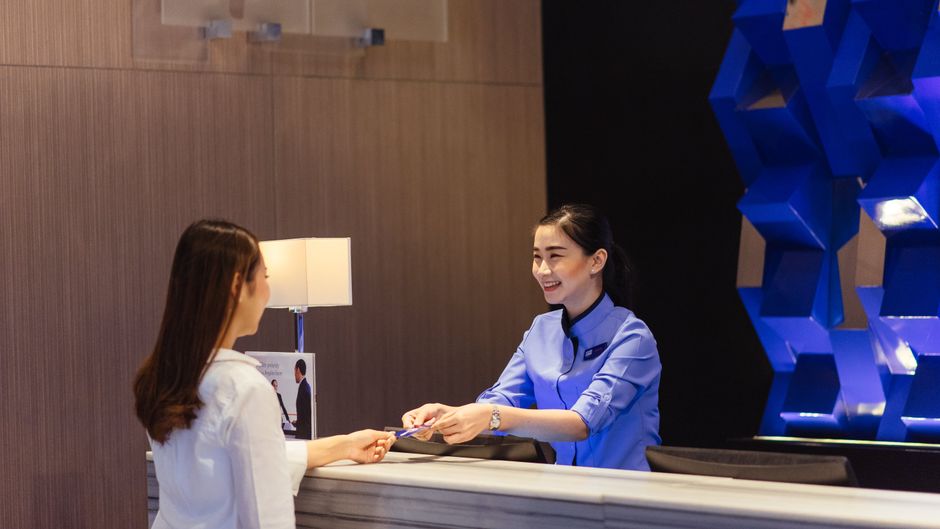 Holiday Inn Express Siam Lobby