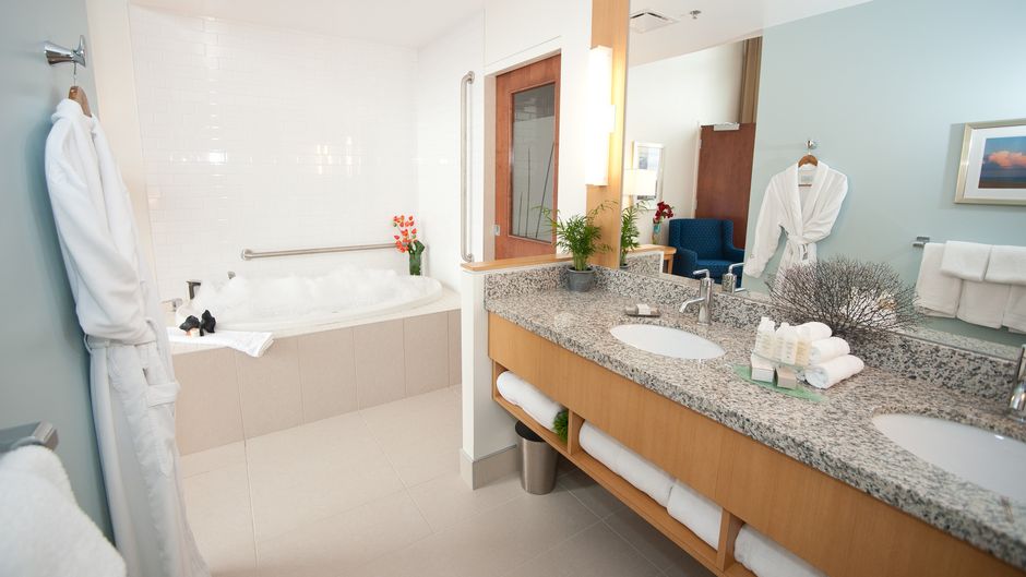 The Holman Grand Hotel Suite