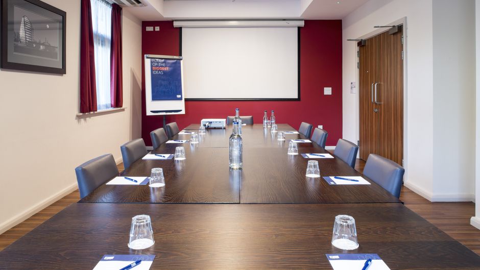 Holiday Inn Express Leicester City Meeting