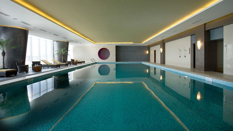 Crowne Plaza Hotel Tianjin Binhai Pool