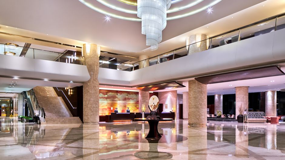 Crowne Plaza Hotel Tianjin Binhai Lobby