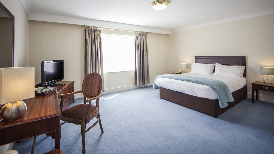 Walnut Tree Hotel Room