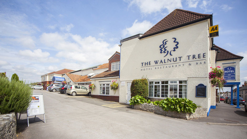 Walnut Tree Hotel Exterior