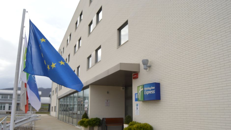 Holiday Inn Express Vitoria Exterior