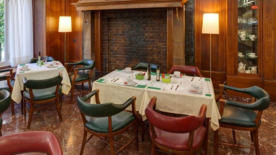 Hotel Hernan Cortes Restaurant