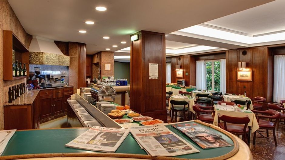 Hotel Hernan Cortes Restaurant