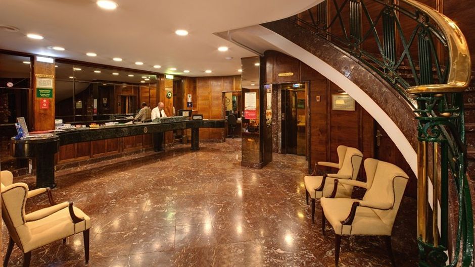 Hotel Hernan Cortes Lobby