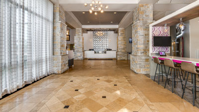 Crowne Plaza Milwaukee South