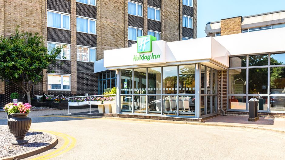 Holiday Inn Portsmouth Exterior