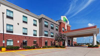 Holiday Inn Express Hotel & Suites
