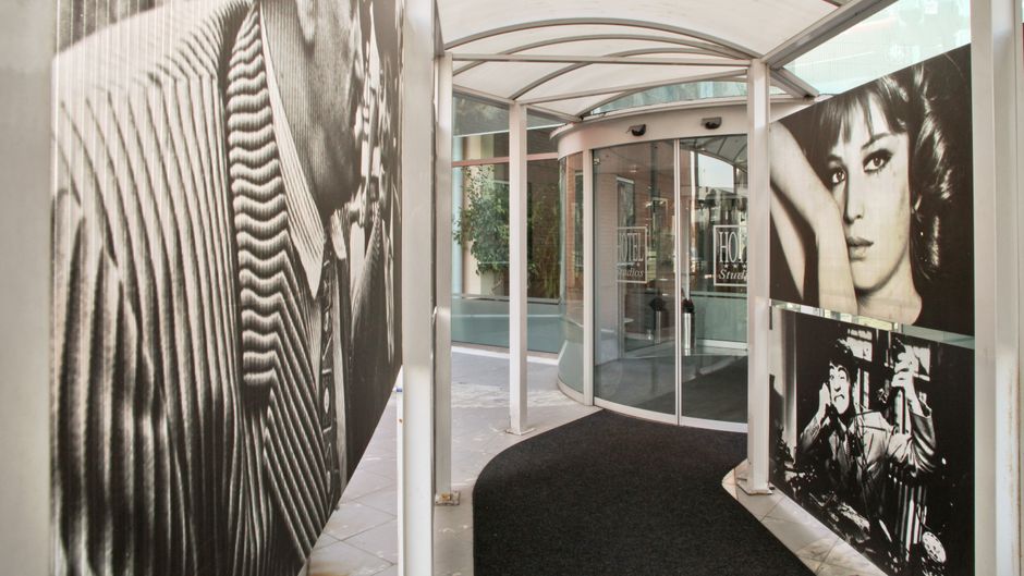 B&B Hotel Milan Cologno Studios Lobby