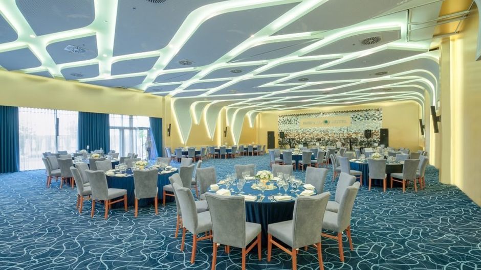 Emerald Hotel Meeting
