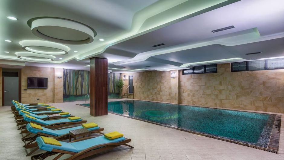 Emerald Hotel Recreation