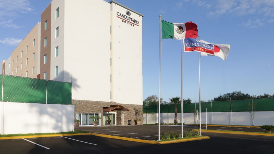 Candlewood Suites Celaya Exterior